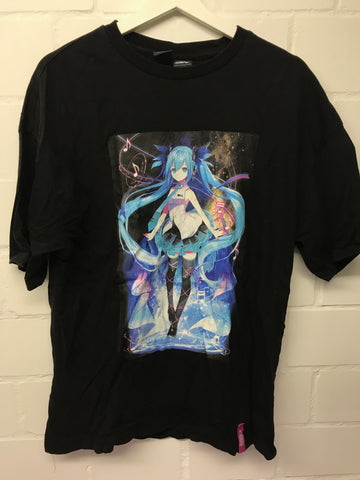 Anime Hatsune Miku Japan Shirt Size S (fällt größer aus)